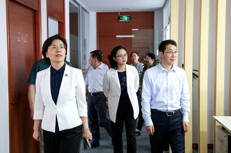 江蘇省委網(wǎng)信辦、省委宣傳部領(lǐng)導赴蘇化科技園調研重點(diǎn)企業(yè)